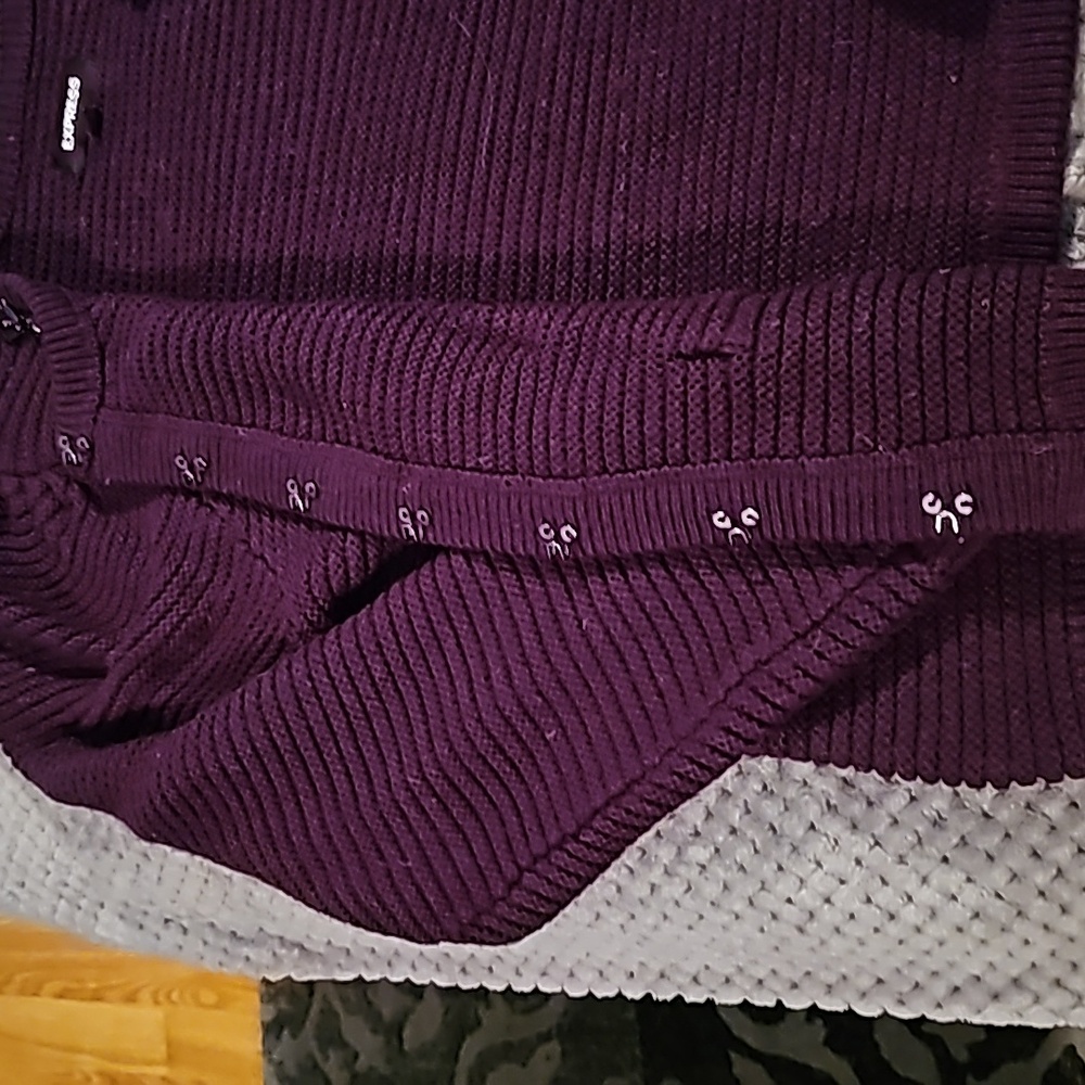 Sweater - Picture 3 of 7